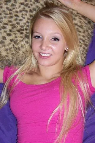 CallMeChat Member Emily